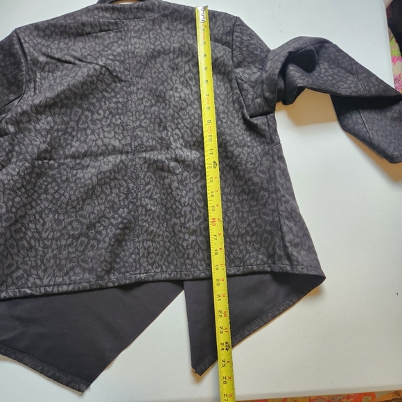 CHALC Black Gray Animal Print Open Front Draped Stretch Blazer Jacket Size XL - Picture 8 of 10